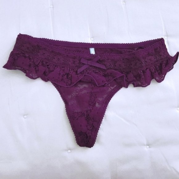 Aerie Lace Skirt rim Thong Panty- XS - Picture 1 of 6